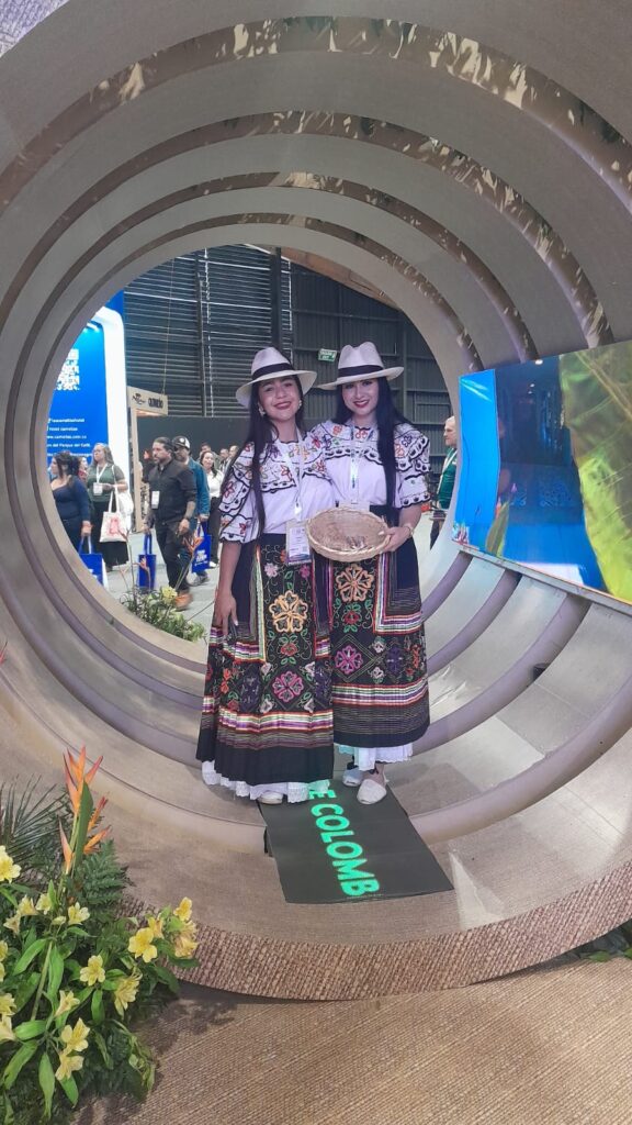 WhatsApp-Image-2026-03-02-at-6.59.58-AM-576x1024 DONDE EL MUNDO SE ENCONTRÓ EN COLOMBIA